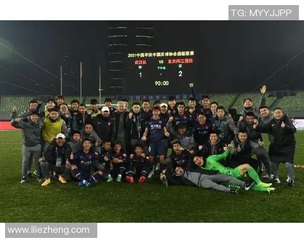 南京足球队的奋斗历程与冠军赛背后的故事揭秘